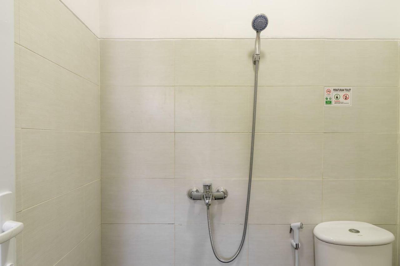فندق Reddoorz Near Plaza Atrium Senen جاكرتا المظهر الخارجي الصورة
