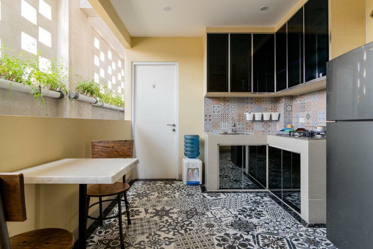 فندق Reddoorz Near Plaza Atrium Senen جاكرتا المظهر الخارجي الصورة