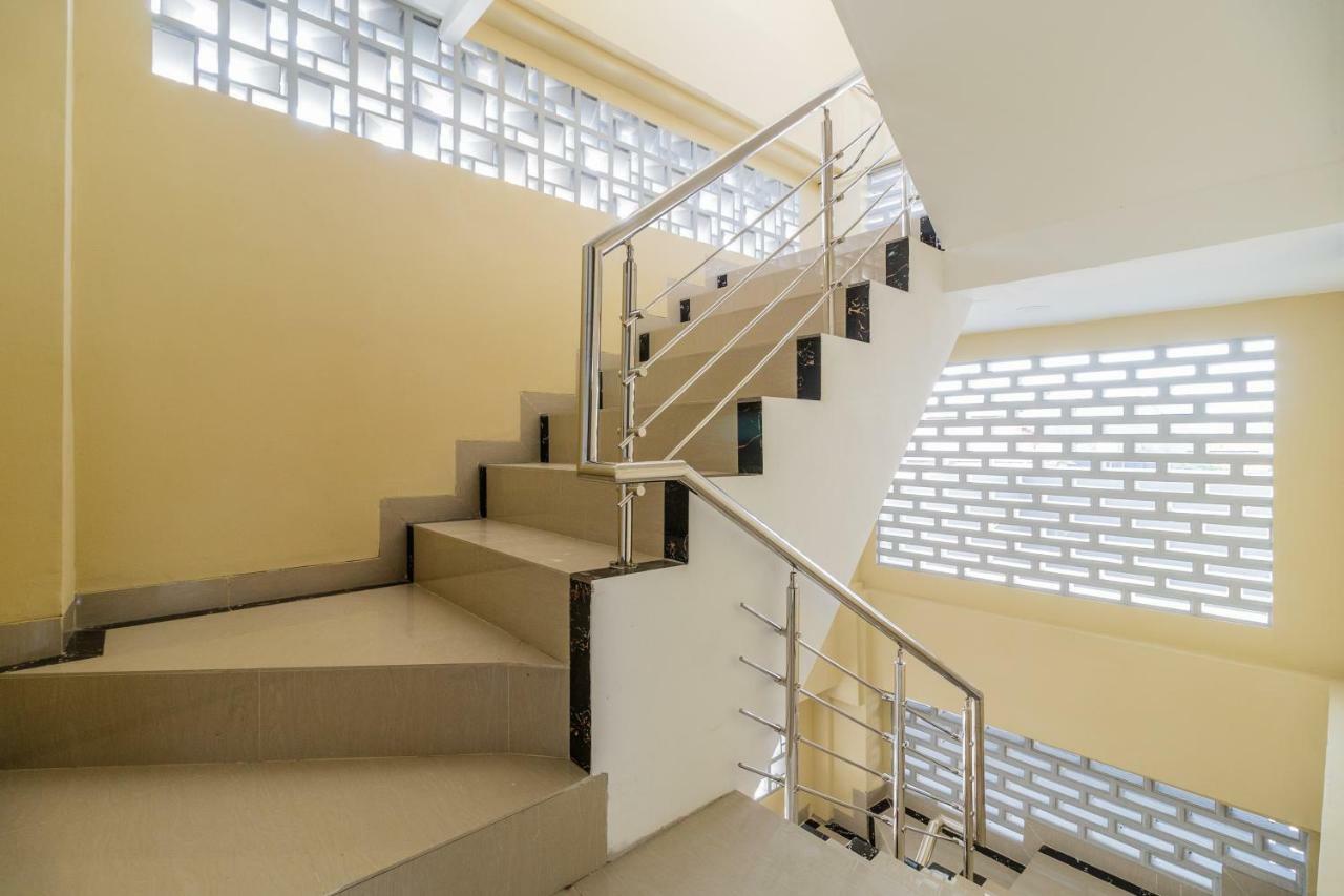 فندق Reddoorz Near Plaza Atrium Senen جاكرتا المظهر الخارجي الصورة